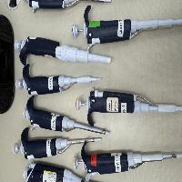 Gilson Micropipettes Quantity 20 image 1